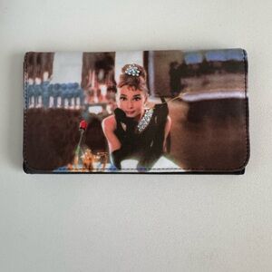 Audrey Hepburn Wallet with Diamond Studs